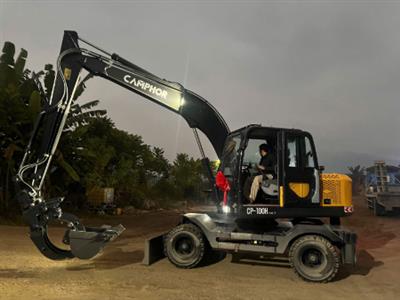 CAMPHOR - THƯƠNG HIỆU MÁY XÚC ĐÀO BÁNH LỐP TRUNG QUỐC GẮP GỖ LÀ SỰ LỰA CHỌN HÀNG ĐẦU TẠI VIỆT NAM