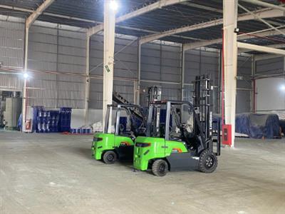 Bàn giao xe nâng điện Liugong 3,5 tấn cho nhà máy tinh bột sắn